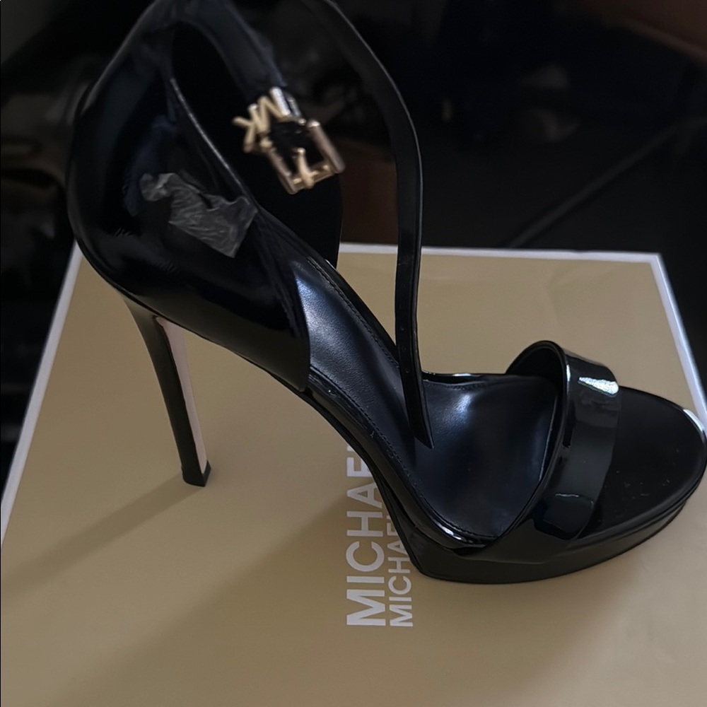 MICHAEL Michael Kors Black Glossy Heels with Stiletto Charm